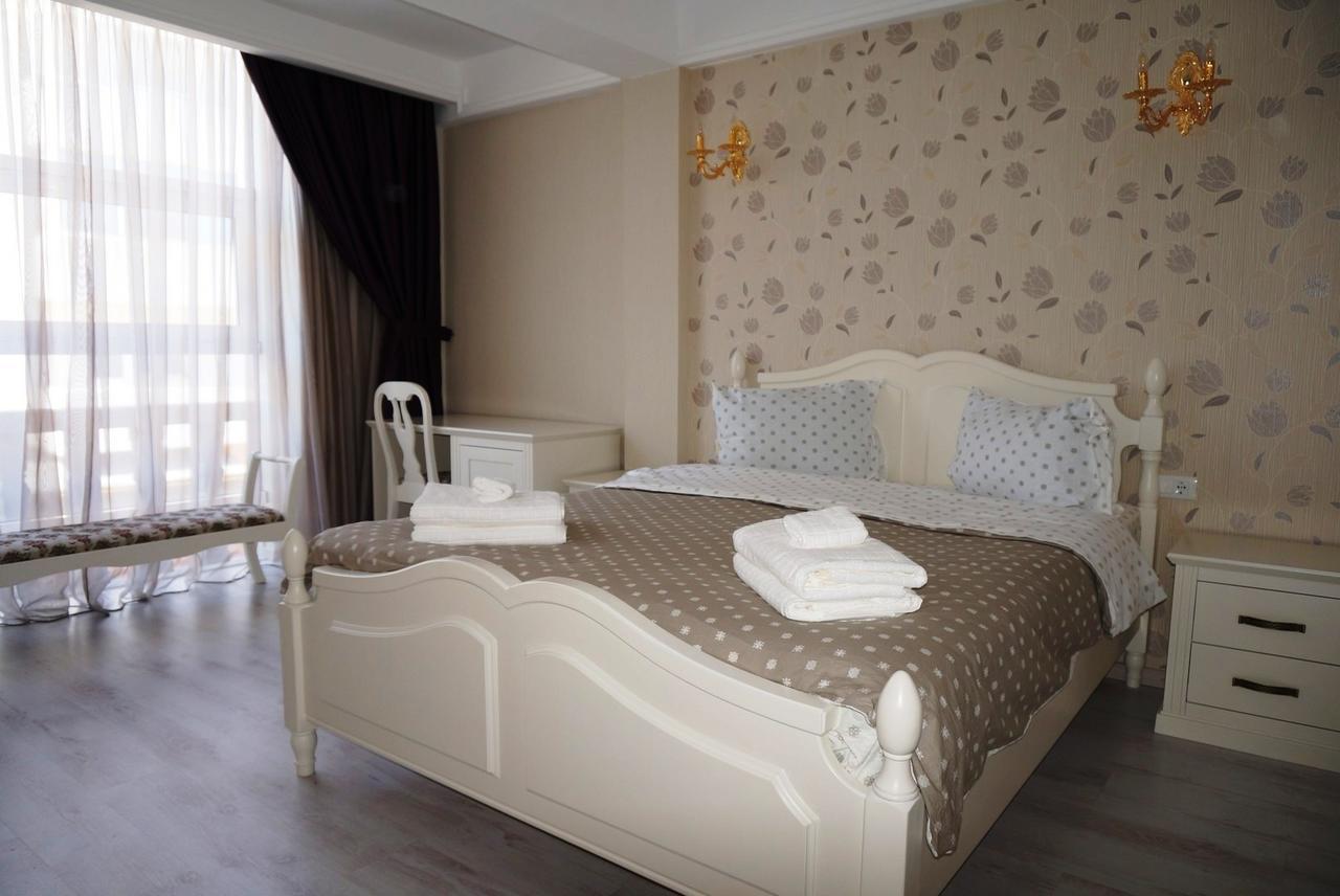 Romantic Boutique Focşani Buitenkant foto