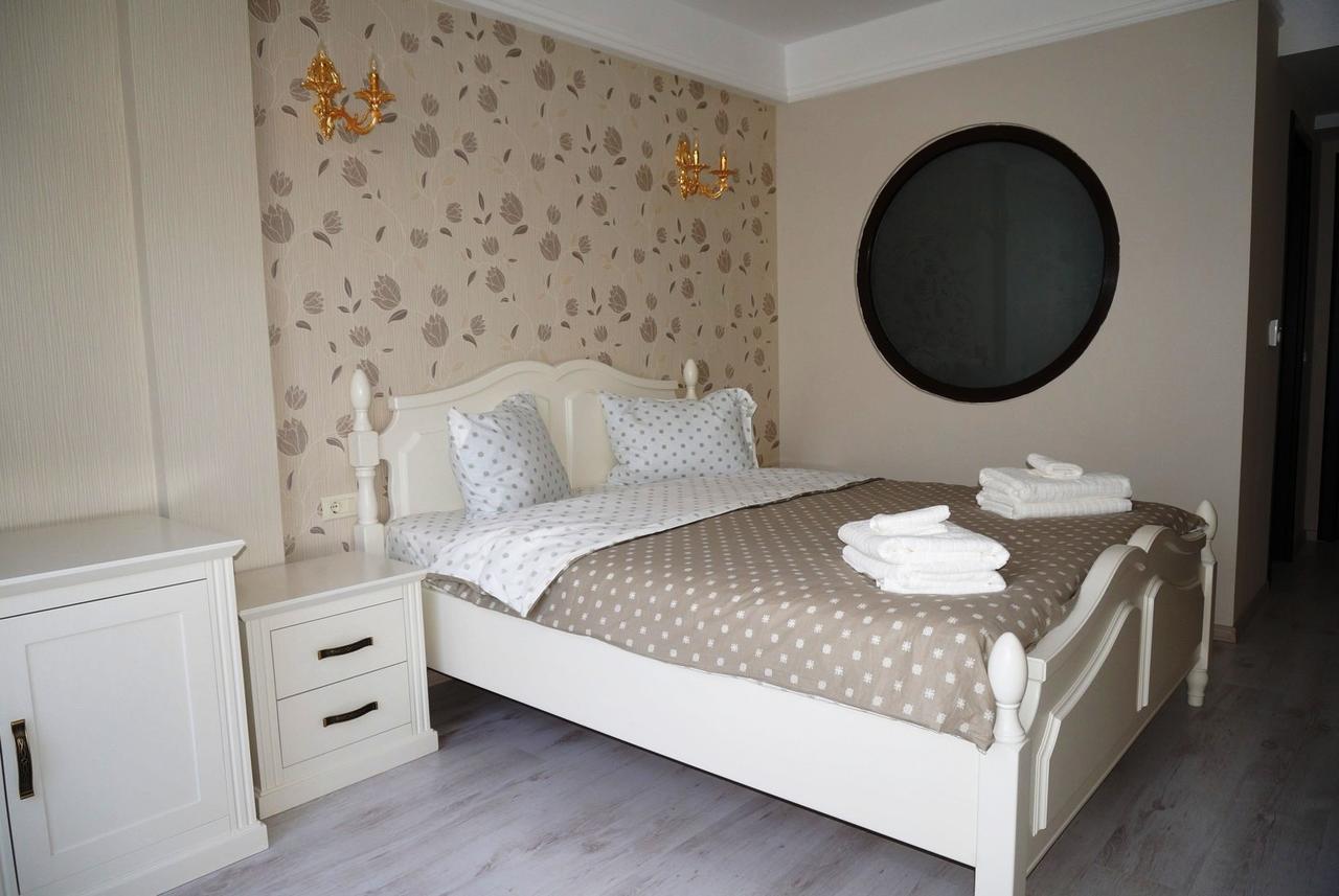 Romantic Boutique Focşani Buitenkant foto